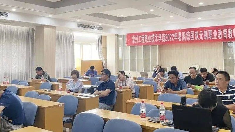 自考本科教材官方指定版本：揭秘其背后的标准与意义
